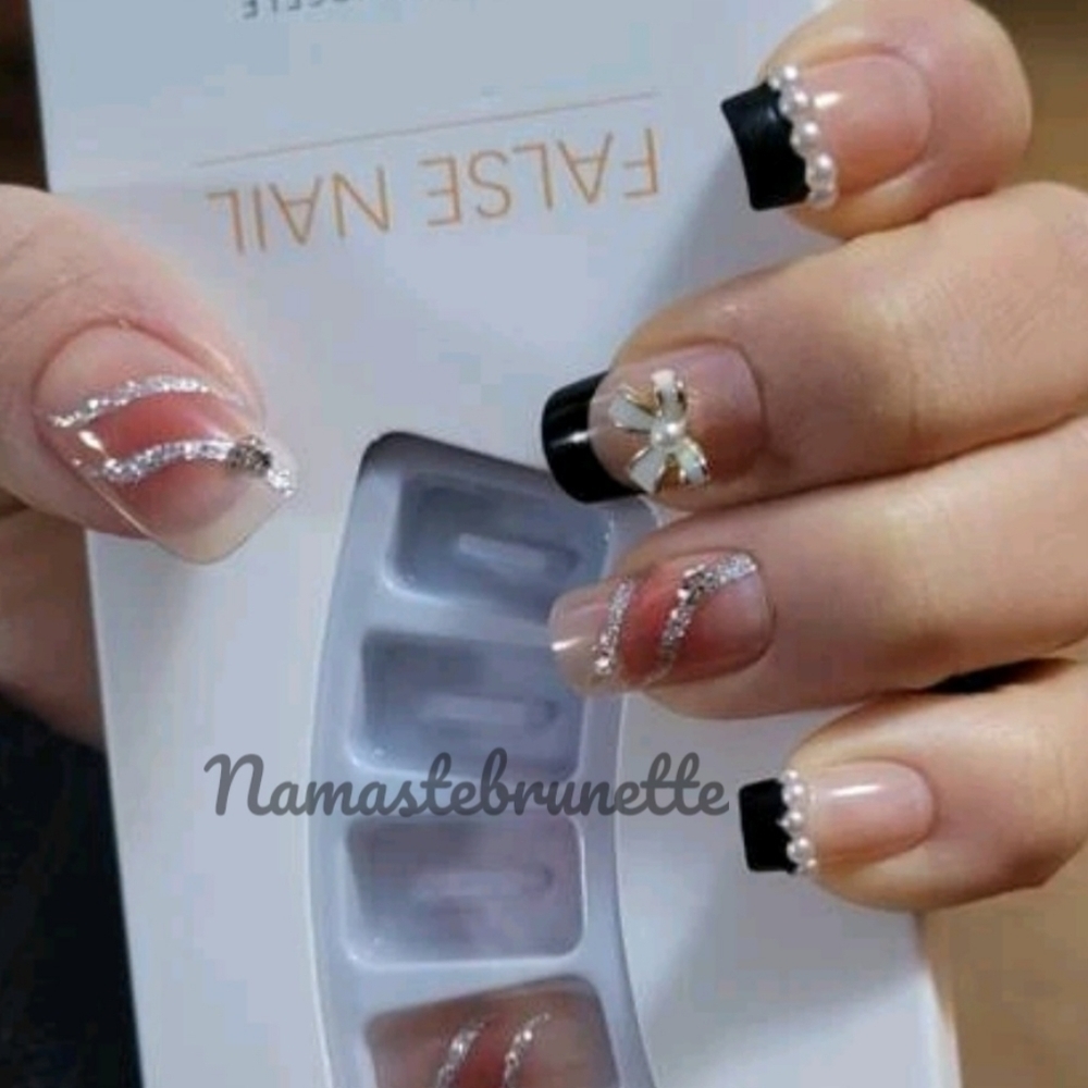 2/$16 Bow Rhinestone Press On Nails - Picture 8 of 14